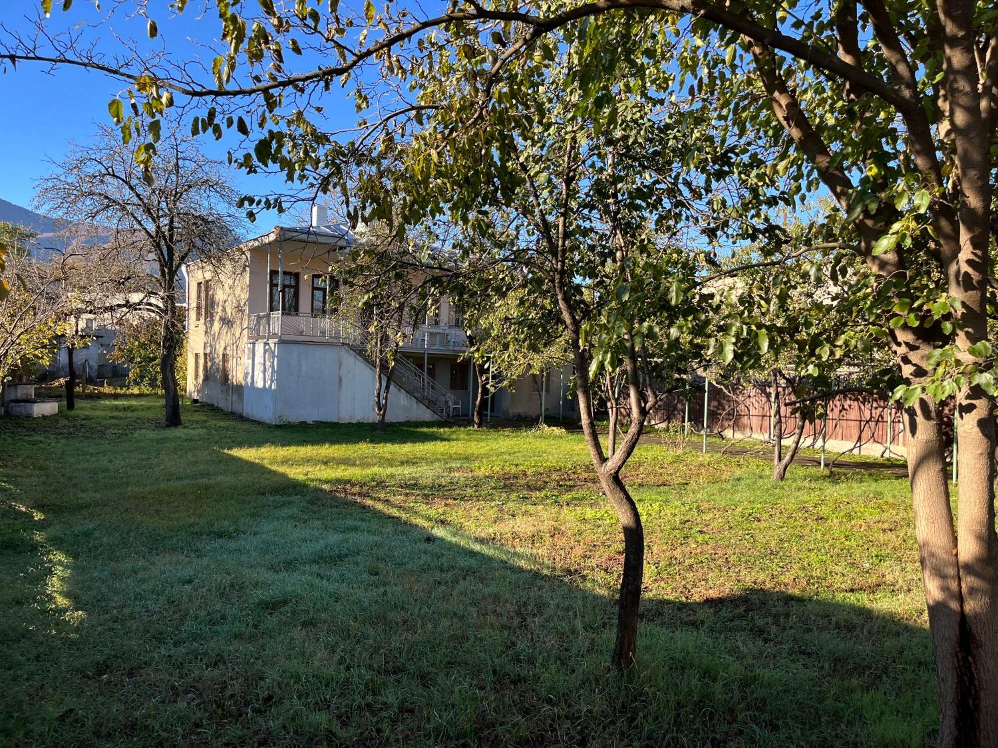 Gvirilas Sakhli Guest House Khashuri Dış mekan fotoğraf