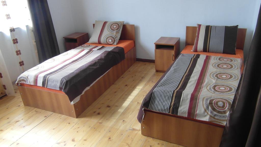 Gvirilas Sakhli Guest House Khashuri Oda fotoğraf
